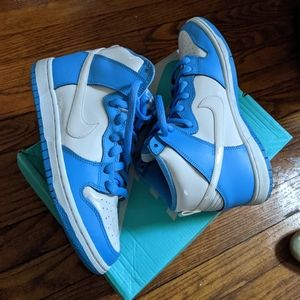 Nike Dunk SB Rivalry North Carolina Size 8